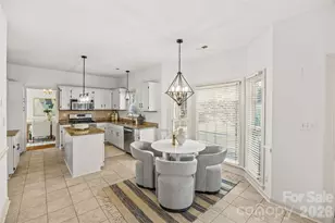 6610 Lyndonville Dr, Charlotte, NC 28277 - Photo 16