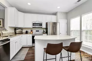 12939 Bullock Greenway Blvd, Charlotte, NC 28277 - Photo 10