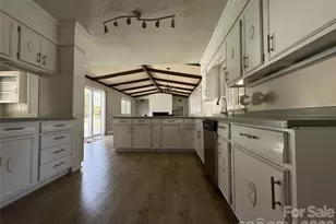 938 Sandswood Dr, Gastonia, NC 28054 - Photo 18