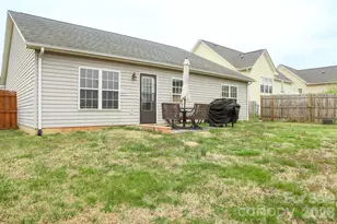 90 Elm St, Morganton, NC 28655 - Photo 4