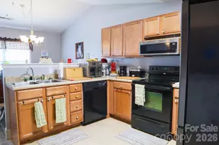 90 Elm St, Morganton, NC 28655 - Photo 8