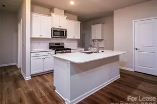 1616 Swallow Tail Dr, Belmont, NC 28012 - Photo 4