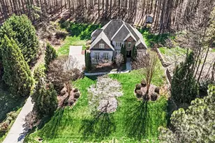 131 Winding Forest Dr, Troutman, NC 28166 - Photo 2