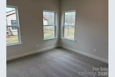 605 E Hartford Avenue, Bessemer City, NC 28016 - Photo 10