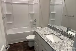 605 E Hartford Ave, Bessemer City, NC 28016 - Photo 12