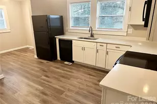 411 W 10th St, Kannapolis, NC 28081 - Photo 12