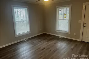411 W 10th St, Kannapolis, NC 28081 - Photo 8