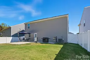 215 Browband St, Troutman, NC 28166 - Photo 2