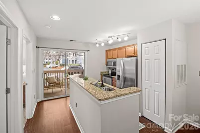 2210 Sumner Green Avenue #M, Charlotte, NC 28203 - Photo 12