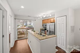 2210 Sumner Green Ave, Charlotte, NC 28203 - Photo 12