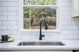 11 Twin Lakes Dr, Fletcher, NC 28732 - Photo 10