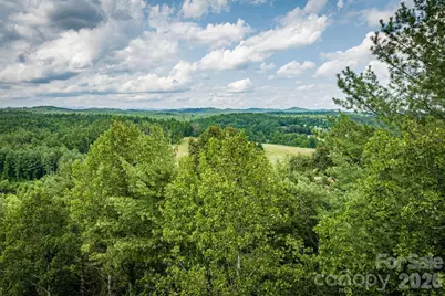 2070 Thoroughbred Way #G18, Lenoir, NC 28645 - Photo 8
