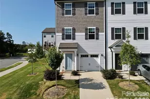 11005 Woodland Crk Wy, Charlotte, NC 28262 - Photo 2