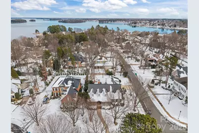 18603 Town Harbour Road, Cornelius, NC 28031 - Photo 2