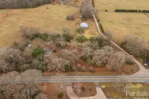 3878 Catawba River Rd, Fort Lawn, SC 29714 - Photo 2