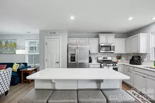 4217 Jones Crk Ln, Charlotte, NC 28215 - Photo 14