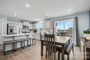 4217 Jones Crk Ln, Charlotte, NC 28215 - Photo 12