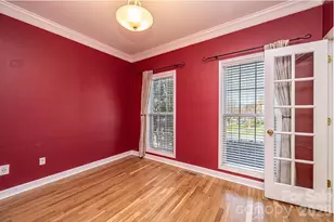 5045 Old River Dr, Hickory, NC 28602 - Photo 10