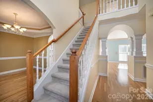 5045 Old River Dr, Hickory, NC 28602 - Photo 12