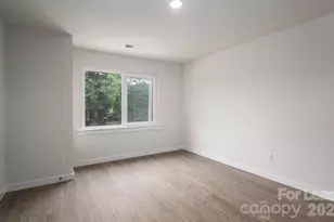 800 28th St SW, Hickory, NC 28602 - Photo 4