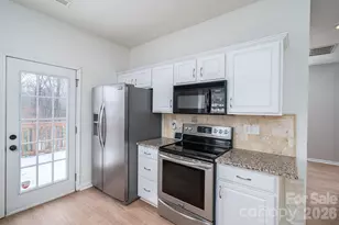 2816 Robyns Glen Dr, Charlotte, NC 28269 - Photo 22