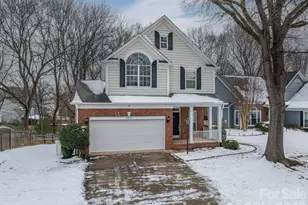 2816 Robyns Glen Dr, Charlotte, NC 28269 - Photo 44