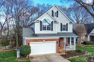 2816 Robyns Glen Dr, Charlotte, NC 28269 - Photo 1