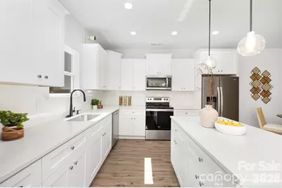 443 Dawn Circle, Charlotte, NC 28213 - Photo 6