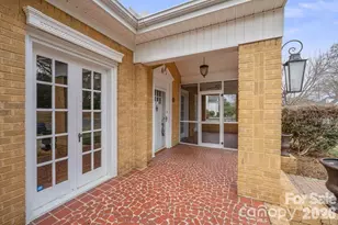 333 7th St NW, Hickory, NC 28601 - Photo 4