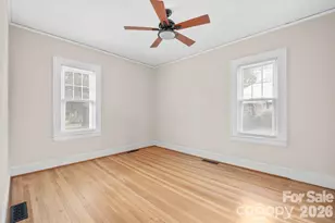 333 7th St NW, Hickory, NC 28601 - Photo 14