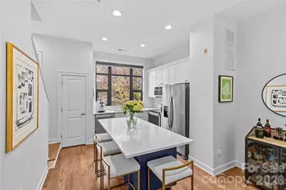 623 E 10th Street, Charlotte, NC 28202 - Photo 8