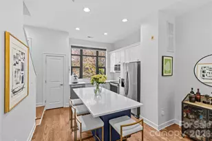 623 E 10th St, Charlotte, NC 28202 - Photo 8