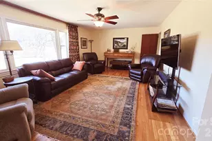 53 Dewees Dr, Sylva, NC 28779 - Photo 2