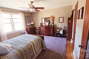 53 Dewees Dr, Sylva, NC 28779 - Photo 4