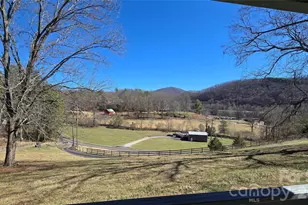53 Dewees Dr, Sylva, NC 28779 - Photo 12