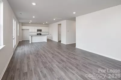 1014 Hanover Crossing Divide, Charlotte, NC 28215 - Photo 8