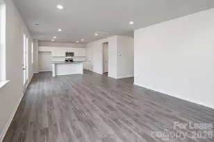 1014 Hanover Crossing Divide, Charlotte, NC 28215 - Photo 8