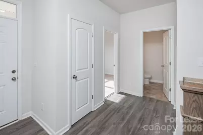 1014 Hanover Crossing Divide, Charlotte, NC 28215 - Photo 4