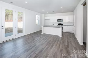 1014 Hanover Crossing Divide, Charlotte, NC 28215 - Photo 18