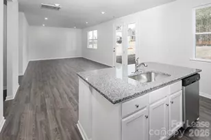 1014 Hanover Crossing Divide, Charlotte, NC 28215 - Photo 14