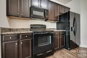 7627 Galvin St, Charlotte, NC 28215 - Photo 10