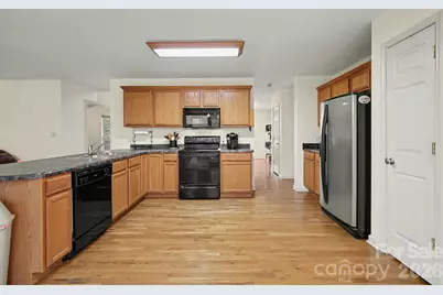 1010 James Street, Charlotte, NC 28216 - Photo 16