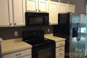 12406 Blossoming Ct, Charlotte, NC 28273 - Photo 4