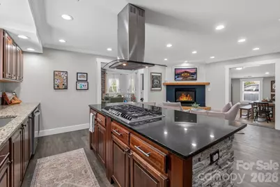 603 W Wilson Avenue, Mooresville, NC 28115 - Photo 4