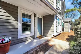 8233 Tradd Ct, Charlotte, NC 28210 - Photo 4