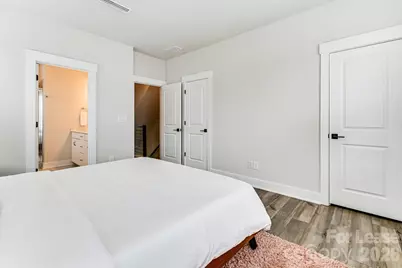 3015 Jolene Court, Charlotte, NC 28206 - Photo 12