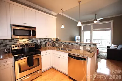 230 S Tryon Street #304, Charlotte, NC 28202 - Photo 4