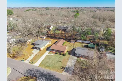 1700 Anthony Drive, Gastonia, NC 28052 - Photo 32