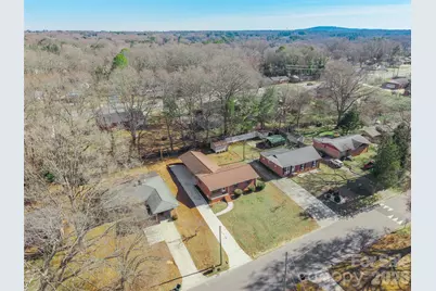 1700 Anthony Drive, Gastonia, NC 28052 - Photo 2