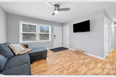 2410 Carrington Court, Charlotte, NC 28208 - Photo 4